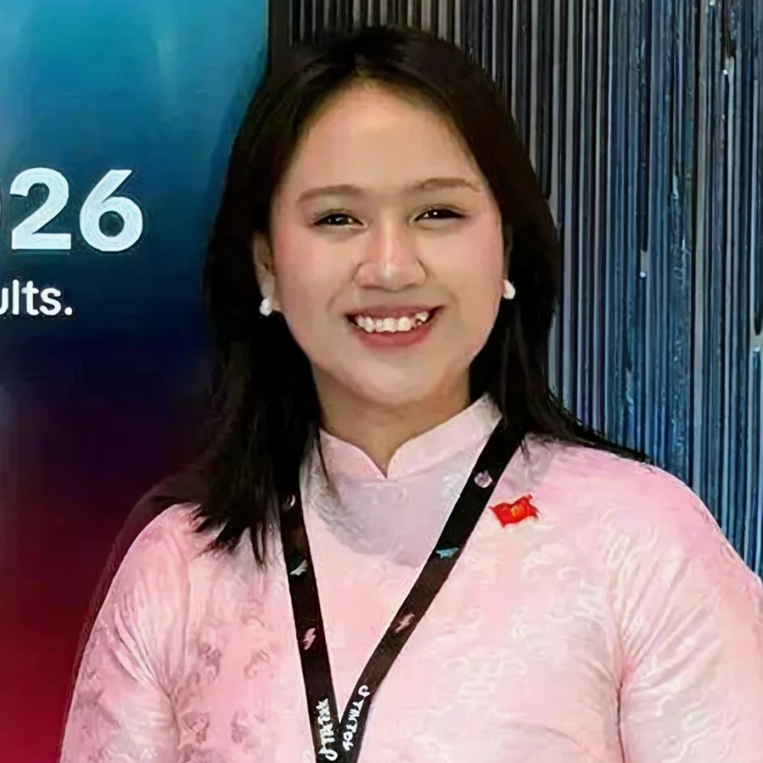 Helen Thanh Hà